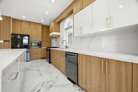 Photo 11 at 83 Kalmar Avenue, Cliffside, Toronto