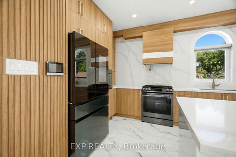 Photo 13 at 83 Kalmar Avenue, Cliffside, Toronto