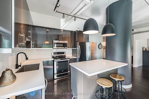 Photo 12 at 406 - 2 Fieldway Road, City Centre West, Toronto