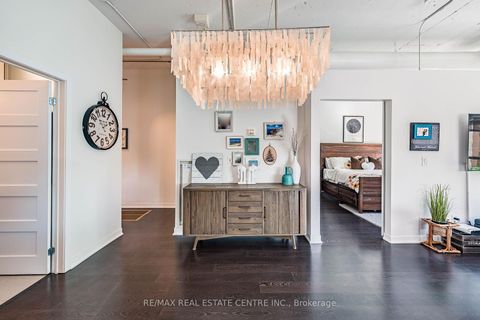 Photo 15 at 406 - 2 Fieldway Road, City Centre West, Toronto