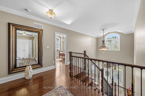 Photo 17 at 321 Grand Vellore Crescent, Vellore Village, Vaughan