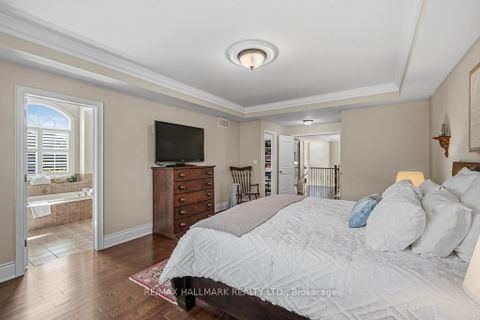 Photo 20 at 321 Grand Vellore Crescent, Vellore Village, Vaughan