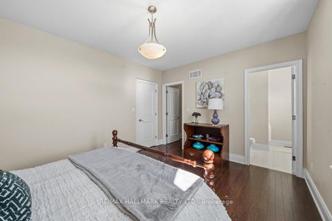 Photo 26 at 321 Grand Vellore Crescent, Vellore Village, Vaughan