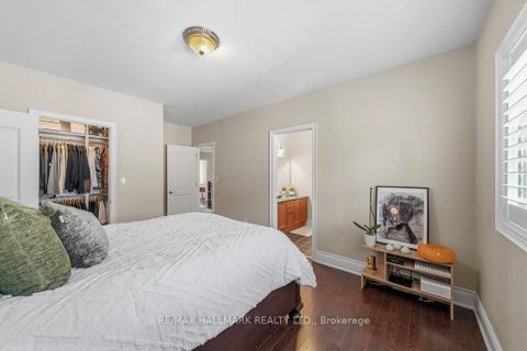 Photo 33 at 321 Grand Vellore Crescent, Vellore Village, Vaughan
