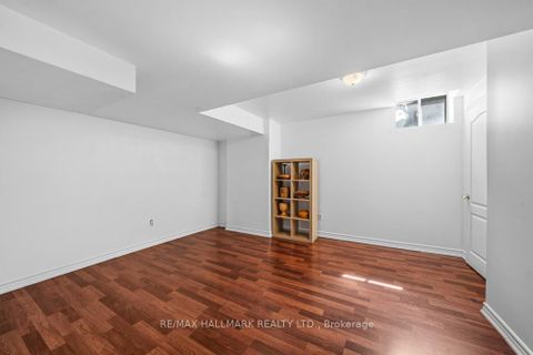 Photo 39 at 321 Grand Vellore Crescent, Vellore Village, Vaughan