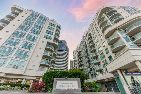 Photo 1 at 619 - 600 Queens Quay W, Waterfront Communities C1, Toronto
