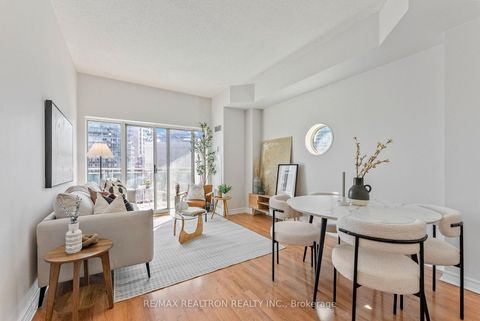 Photo 2 at 619 - 600 Queens Quay W, Waterfront Communities C1, Toronto