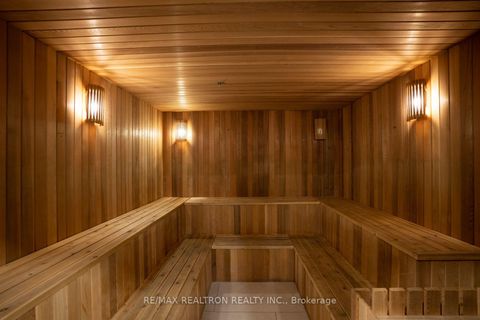 Photo 21 at 619 - 600 Queens Quay W, Waterfront Communities C1, Toronto