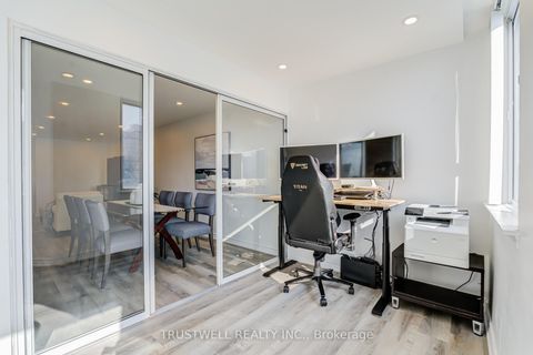 Photo 10 at 1705 - 80 Alton Towers Circle, Milliken, Toronto