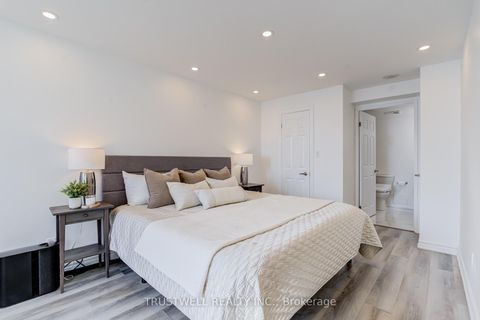 Photo 17 at 1705 - 80 Alton Towers Circle, Milliken, Toronto