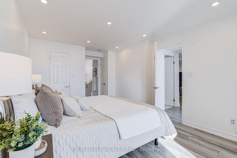 Photo 18 at 1705 - 80 Alton Towers Circle, Milliken, Toronto