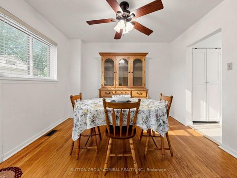 Photo 6 at 126 Chelmsford Avenue, Newtonbrook West, Toronto