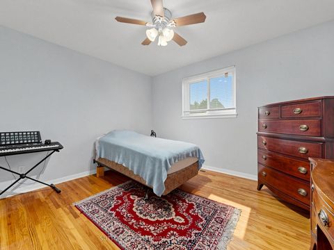 Photo 12 at 126 Chelmsford Avenue, Newtonbrook West, Toronto