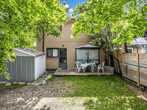 Photo 20 at 126 Chelmsford Avenue, Newtonbrook West, Toronto