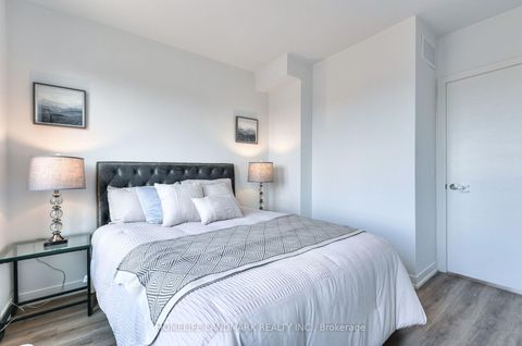 Photo 13 at 30 Case Ootes Drive, Victoria Village, Toronto
