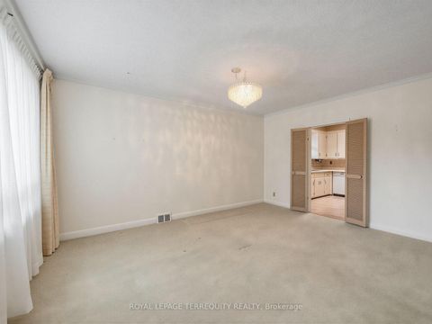 Photo 6 at 359 Renforth Drive, Etobicoke West Mall, Toronto