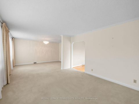 Photo 7 at 359 Renforth Drive, Etobicoke West Mall, Toronto