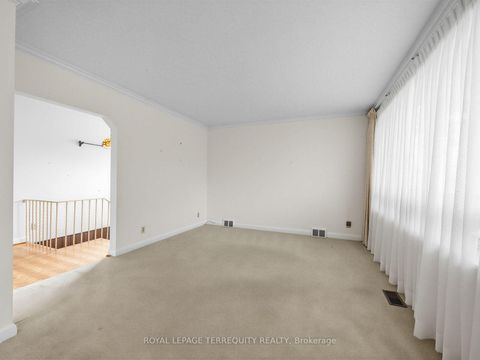 Photo 8 at 359 Renforth Drive, Etobicoke West Mall, Toronto