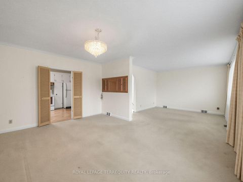 Photo 9 at 359 Renforth Drive, Etobicoke West Mall, Toronto