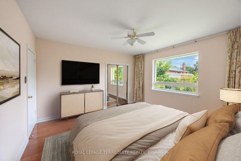 Photo 15 at 359 Renforth Drive, Etobicoke West Mall, Toronto