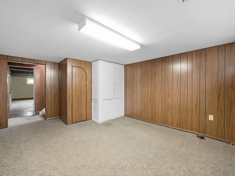Photo 24 at 359 Renforth Drive, Etobicoke West Mall, Toronto