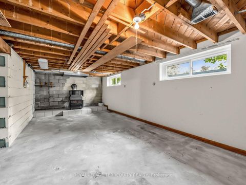 Photo 26 at 359 Renforth Drive, Etobicoke West Mall, Toronto