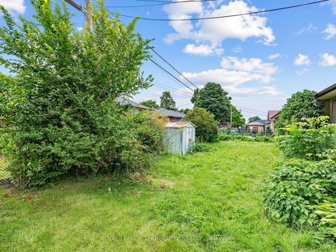 Photo 29 at 359 Renforth Drive, Etobicoke West Mall, Toronto