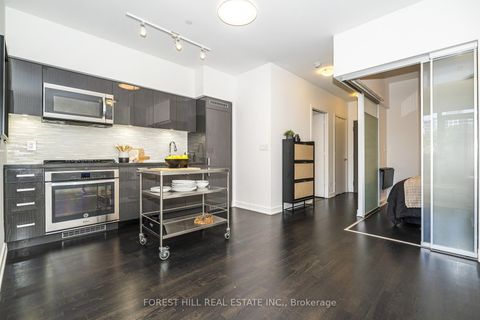 Photo 6 at 202 - 501 St Clair Avenue W, Casa Loma, Toronto