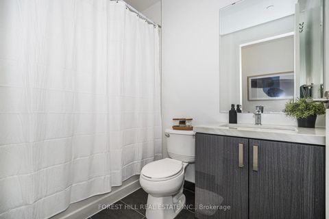 Photo 19 at 202 - 501 St Clair Avenue W, Casa Loma, Toronto