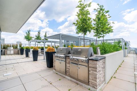 Photo 26 at 202 - 501 St Clair Avenue W, Casa Loma, Toronto