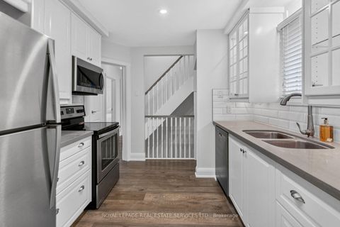 Photo 12 at 2 Glenroy Avenue, Queensway, Toronto