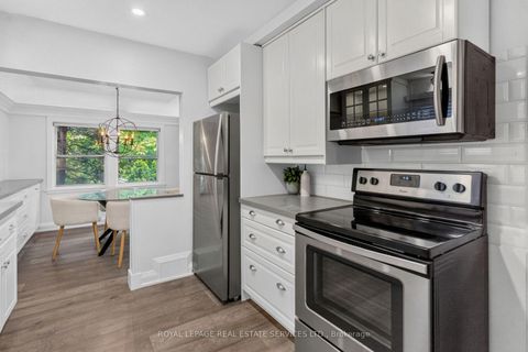 Photo 14 at 2 Glenroy Avenue, Queensway, Toronto
