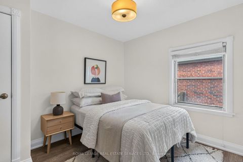 Photo 17 at 2 Glenroy Avenue, Queensway, Toronto