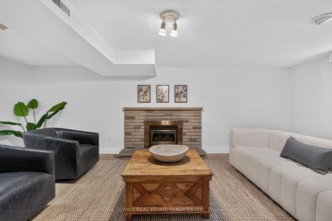 Photo 23 at 2 Glenroy Avenue, Queensway, Toronto