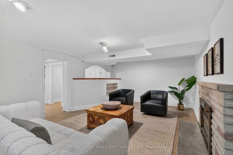 Photo 25 at 2 Glenroy Avenue, Queensway, Toronto