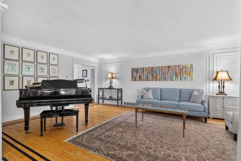 Photo 16 at 4 Prince George Drive, Rosethorn, Toronto
