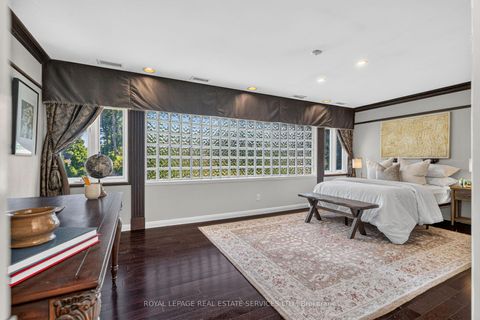 Photo 21 at 4 Prince George Drive, Rosethorn, Toronto
