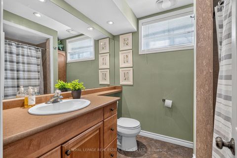 Photo 27 at 4 Prince George Drive, Rosethorn, Toronto