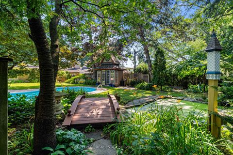 Photo 36 at 4 Prince George Drive, Rosethorn, Toronto