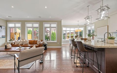 Photo 10 at 21 Lilly Valley Crescent S, King City, King