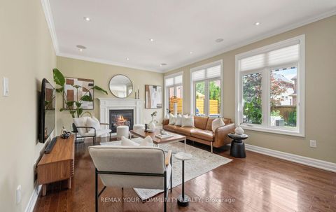 Photo 11 at 21 Lilly Valley Crescent S, King City, King
