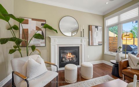 Photo 12 at 21 Lilly Valley Crescent S, King City, King