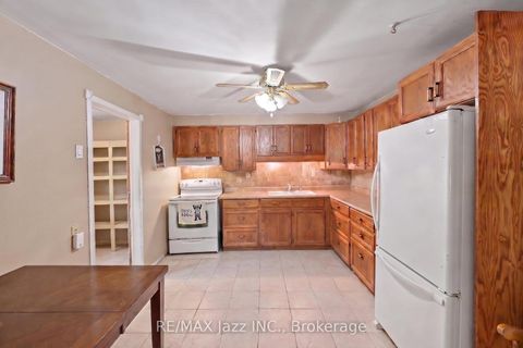 Photo 5 at 4 Hubbard Street, Pefferlaw, Georgina