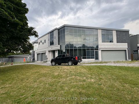 Photo 6 at 40 Tottenham Road, Don Mills, Toronto