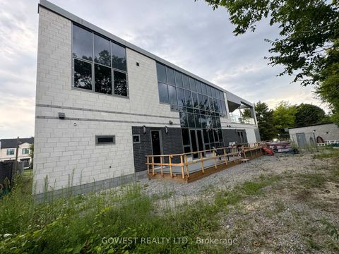 Photo 7 at 40 Tottenham Road, Don Mills, Toronto