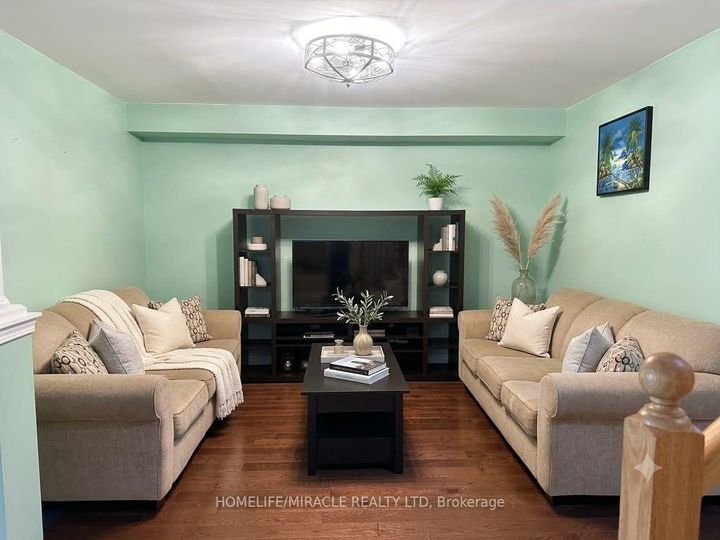 Photo 6 at 146 Cadillac Crescent, Fletcher's Meadow, Brampton