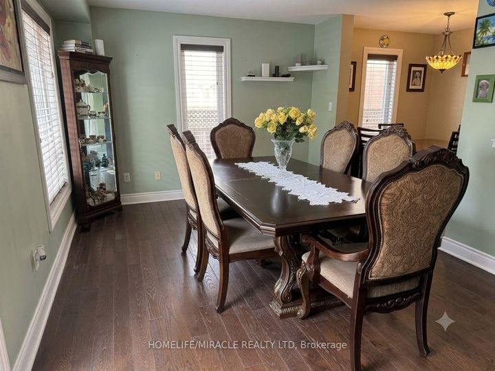 Photo 8 at 146 Cadillac Crescent, Fletcher's Meadow, Brampton