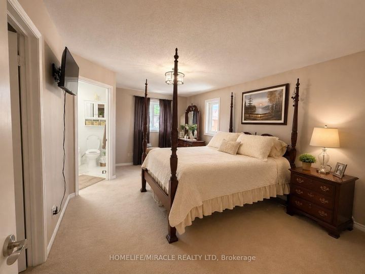 Photo 12 at 146 Cadillac Crescent, Fletcher's Meadow, Brampton