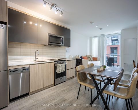 Photo 5 at 605 - 3100 Keele Street, CFB, Toronto