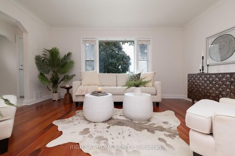 Photo 9 at 2 Midholm Drive, Ionview, Toronto